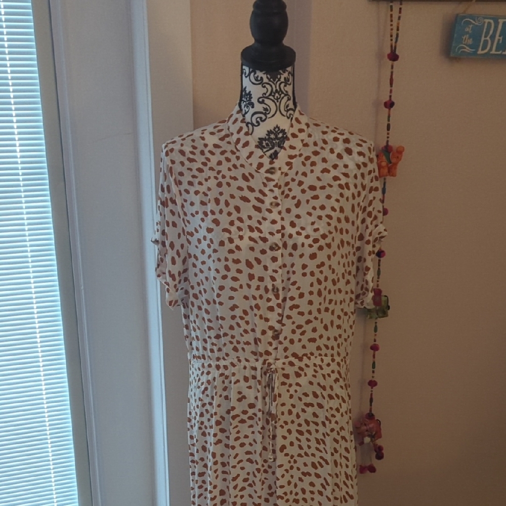 SHEIN White and Orange Patterned Top